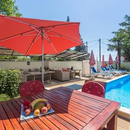 Nena Apartman Apartamento Poreč